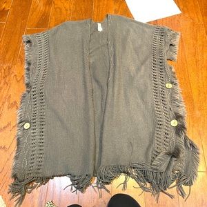 Christopher & Banks | Women’s Gray Shawl Top One Size